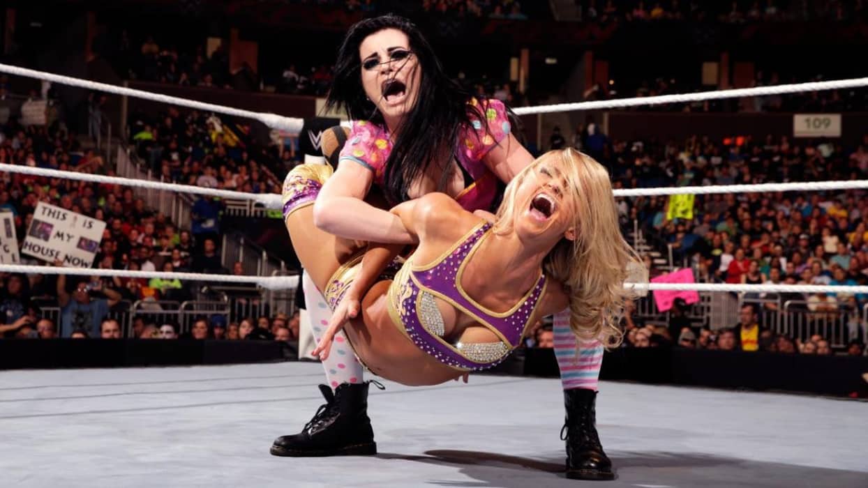 Xvedio Of Wwe Paige - Who Is Paige? Why Did She Retire From WWE? Whats Her Net Worth And Who's  Her Boyfriend? - LADbible