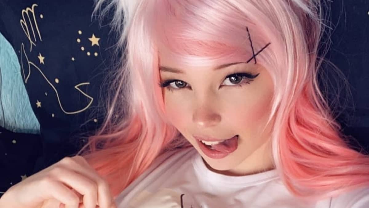 Reveal belle delphine How much