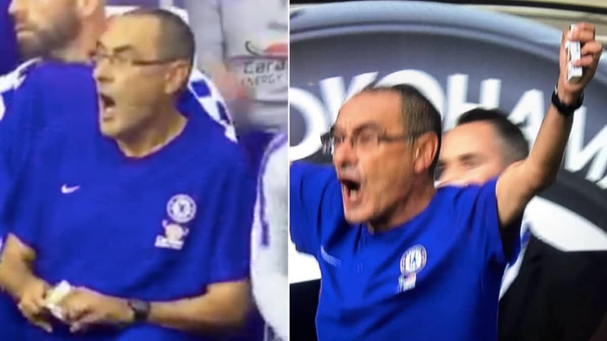 Maurizio Sarri Spotted Holding Pack Of Cigarettes Throughout Arsenal Game -  LADbible