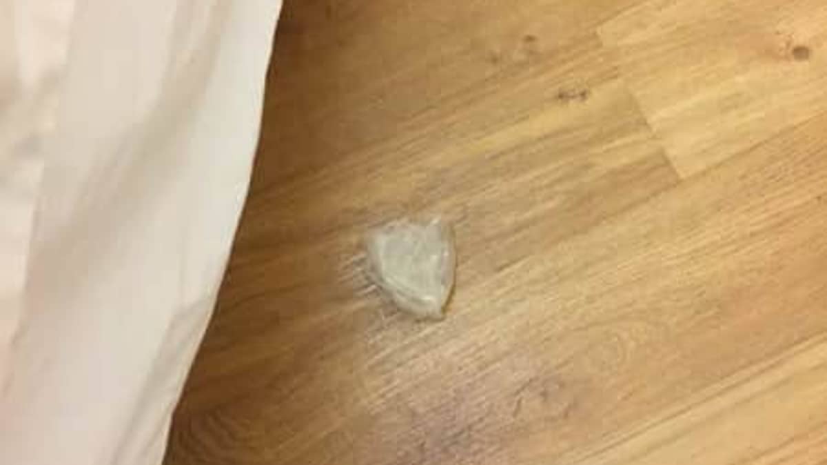 1200px x 674px - Family Find Used Condom In Wardrobe In 'Horrendous' Pontins 'Deluxe' Room -  LADbible