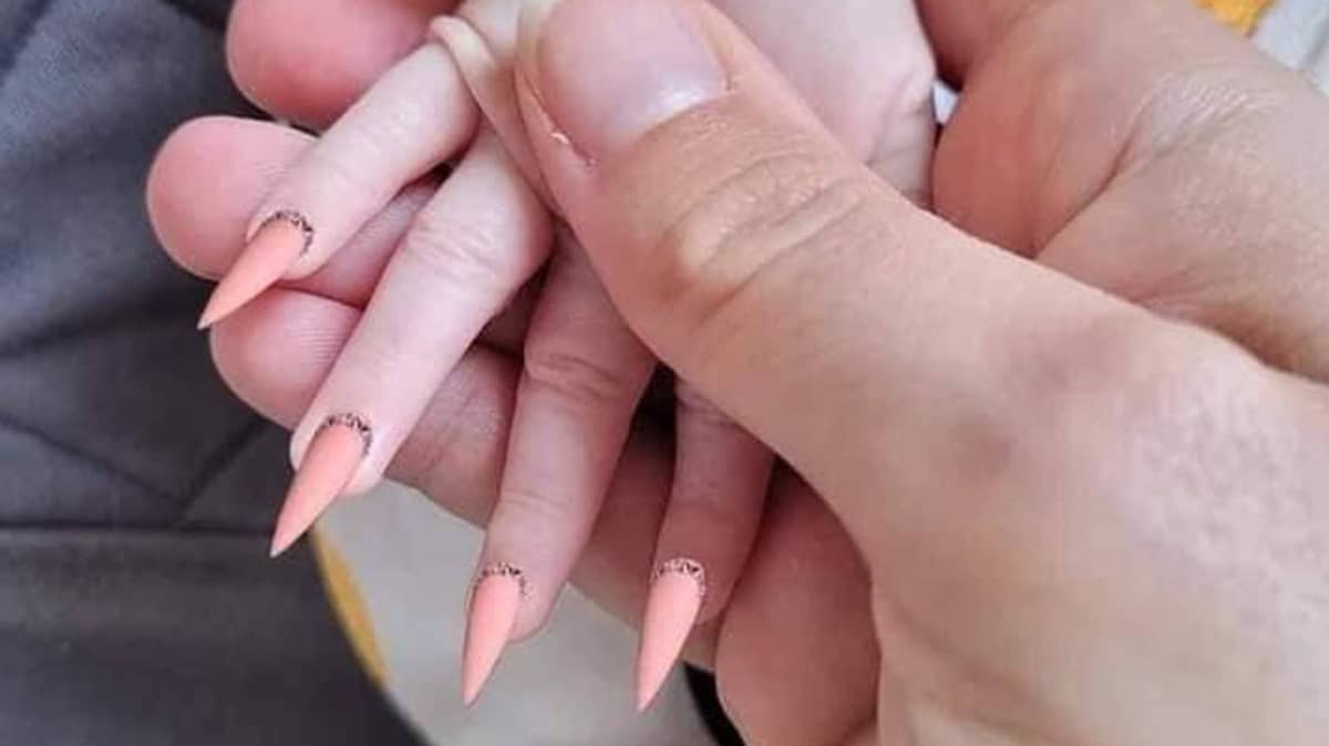 Mum Slammed For Giving Baby Daughter A Pointed Manicure Ladbible