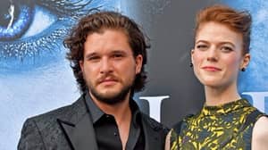 'Game Of Thrones' Star Kit Harington On Why He Doesn't Like Pictures With Fans