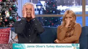 ​Holly Willoughby Absolutely P****s Herself Over Massaging And Stuffing A Turkey