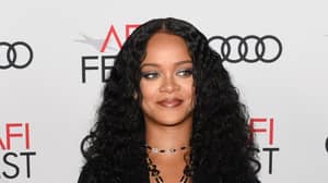 Fans Call For Rihanna To Replace The Queen As Barbados’ Head Of State