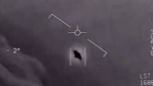 Ex-Navy Pilot Says He Saw UFOs Every Day For Years