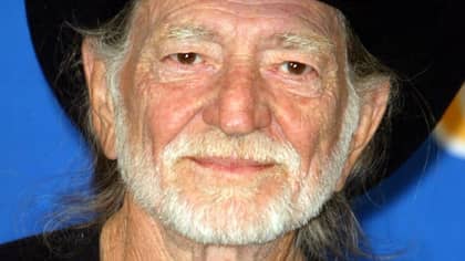 Willie Nelson 'Hit Every Bar Up In Amsterdam' Smoking Weed With Snoop Dogg