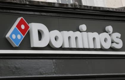 Woman Orders Some Chicken Wings From Domino's, Gets $5,000 Instead