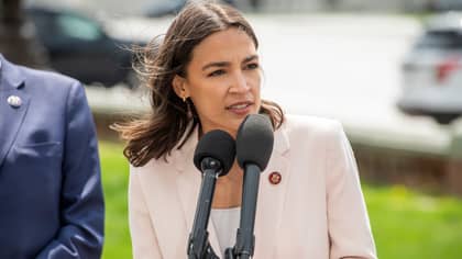 Alexandria Ocasio-Cortez Leads Charge To Block America’s $735 Million Sale Of Bombs To Israel