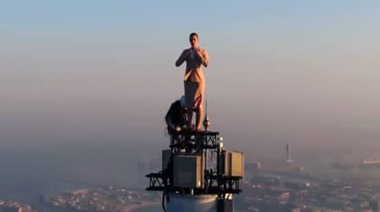 Woman Stands On Top Of Burj Khalifa For Advert