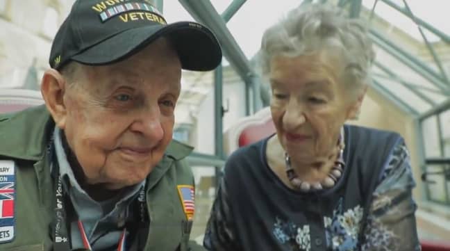 The pair were reunited after 75 years apart. Credit: 20 heures le journal/France 2