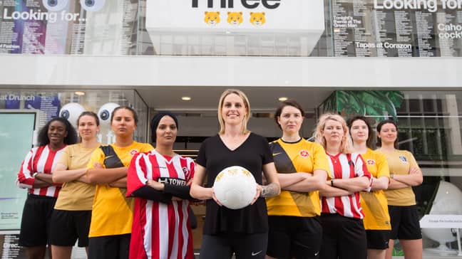 Kelly Smith and Women's Super 5 League players at the Three flagship store. Credit: Three