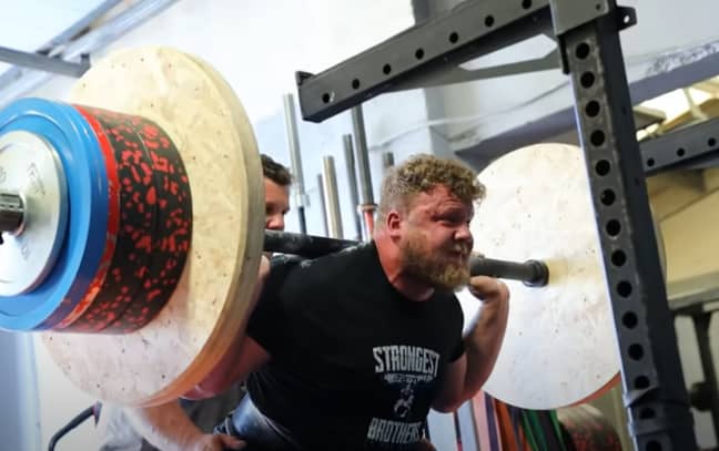 Tom squatting 320kg. Credit: YouTube/Stoltman Brothers