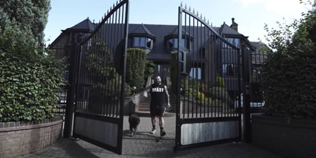 The property doesn't scream 'burgle me'. Credit: YouTube/Eddie Hall