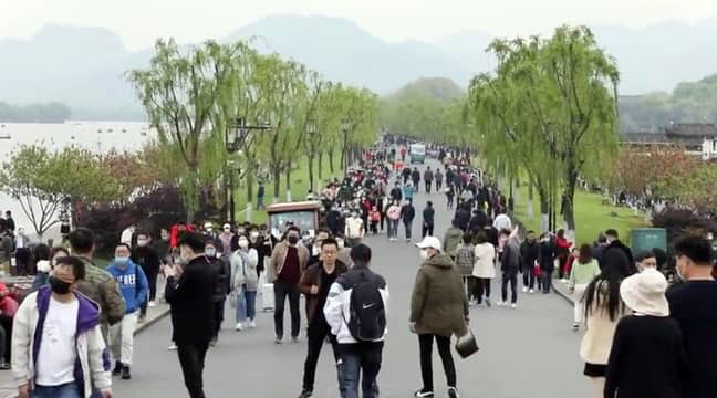 West Lake gave out 165,000 free tickets in a bid to boost tourism. Credit: AsiaWire