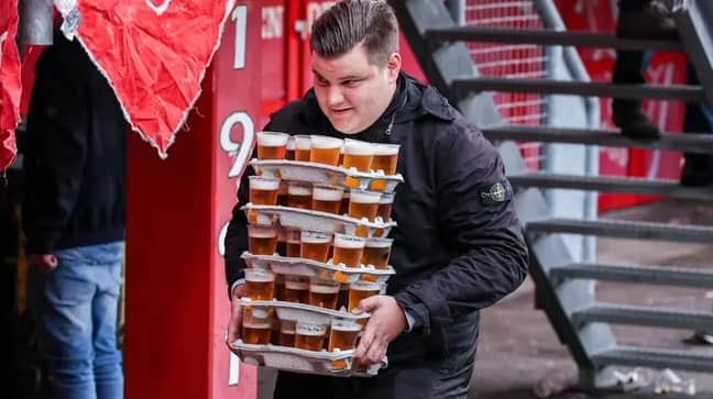 FC Twente-fans weten het maximale uit een wedstrijd te halen.  Krediet: Orange Pics BV / Alamy Live News