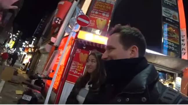 Rob was in the middle of a live stream when he noticed the woman looking 'distressed'. Credit: ViralHog