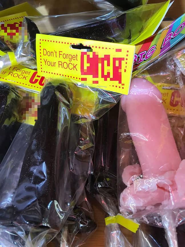 Бясна баба се обади на полицията заради сладки с форма на с*кс играчка 