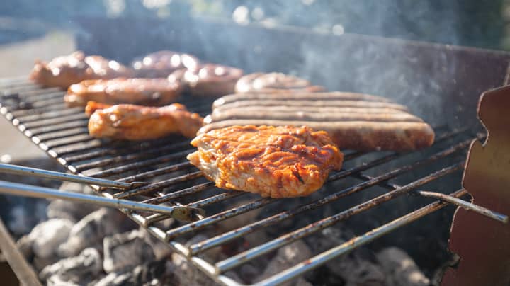 Thousands Are Attending BBQ For Vegan Who Took Neighbour To Court Over Smell Of Meat