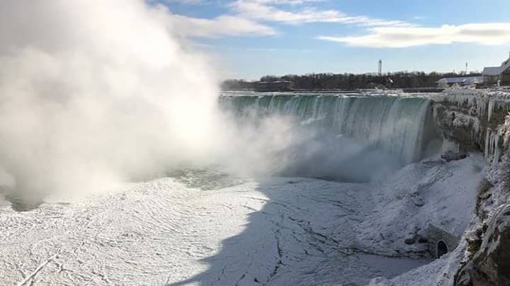 Niagara Falls Looks Like It Has Frozen Over And The Pictures Are Amazing