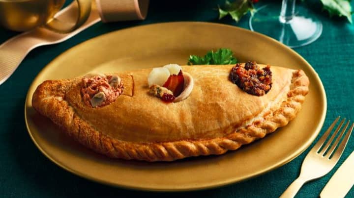 Morrisons Is Selling A Giant Pasty Filled With A Three Course Christmas Dinner