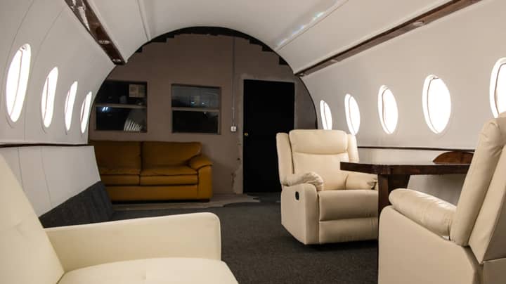 Influencers Are Renting Out A Studio That Looks Like A Private Jet