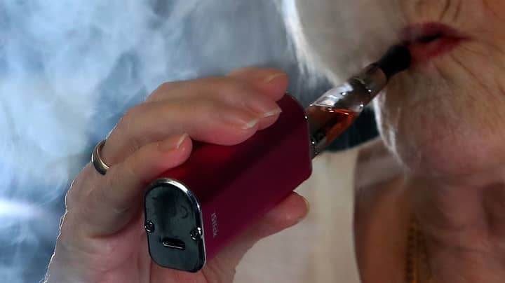 US Health Officials Say First Patient Has Died Due To Illness Caused By Vaping 