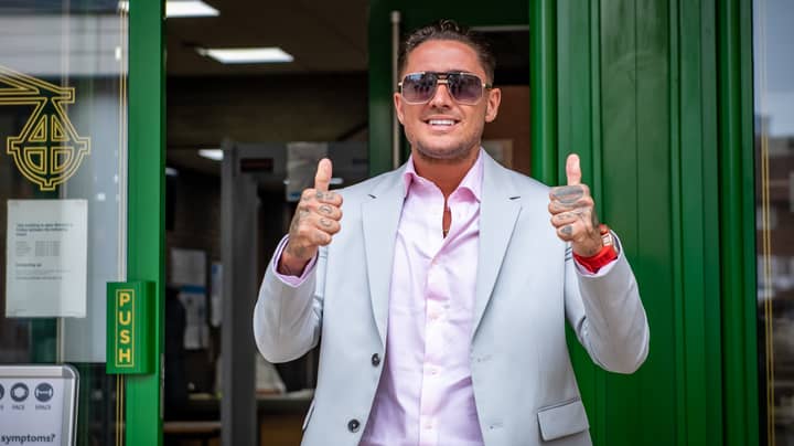 Stephen Bear Gives Judge Double Thumbs Up As He Pleads Not Guilty To Sharing Private Sexual Images