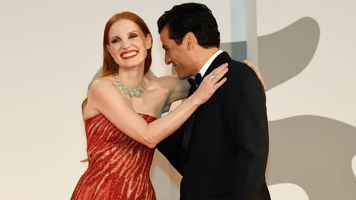 Jessica Chastain Responds To Oscar Isaac Kissing Her On Arm On Red Carpet