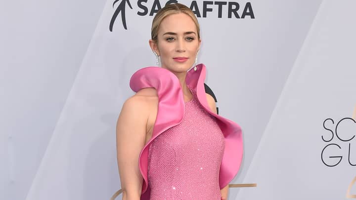People Reckon Emily Blunt's SAG Awards Dress Looked Like A Vagina