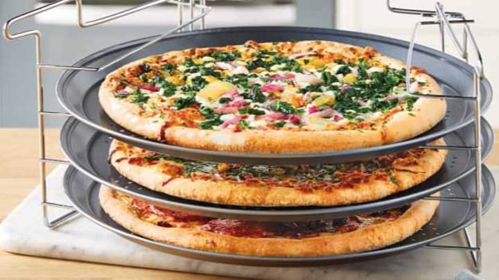Now You Can Cook Three Pizzas At Once With Aldi's New Pizza Tray