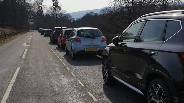 Police Are Turning People In Cars Away From The Peak District
