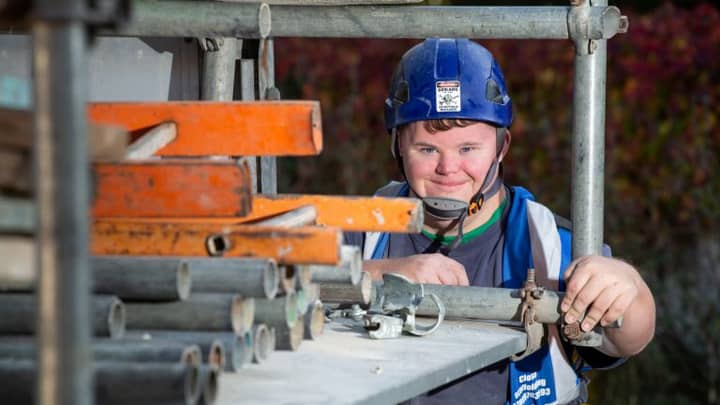 Man With Down’s Syndrome Lands Dream Job As A Scaffolder