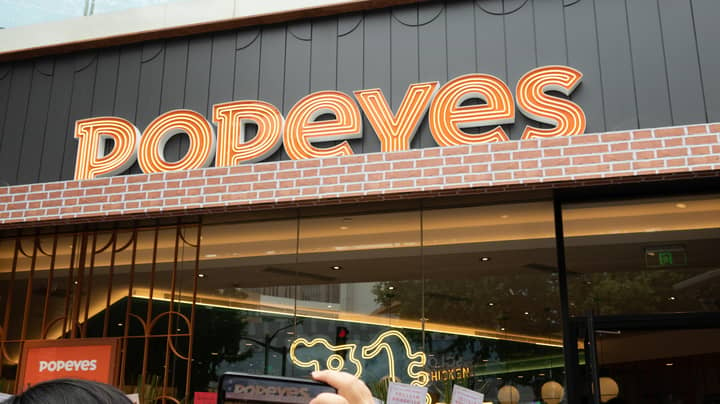 Popeyes Chicken Is Coming To The UK For First Time Ever 