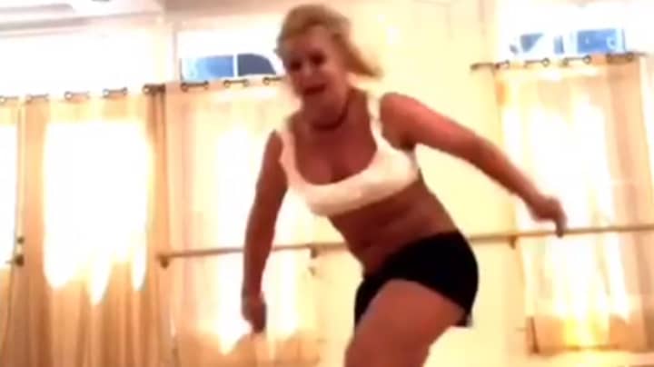 ​Britney Spears Shares Video Of Moment Her Foot Breaks While Dancing
