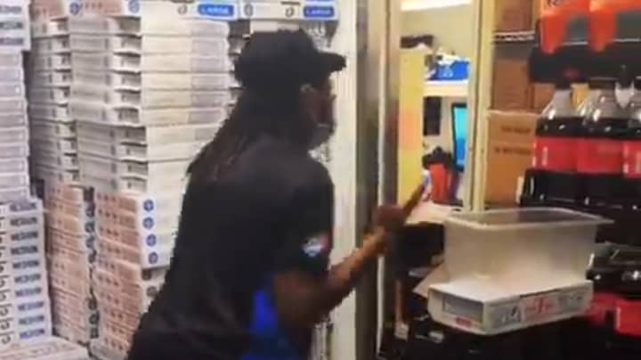 ​Domino’s Delivery Driver Has Meltdown After Not Being Tipped