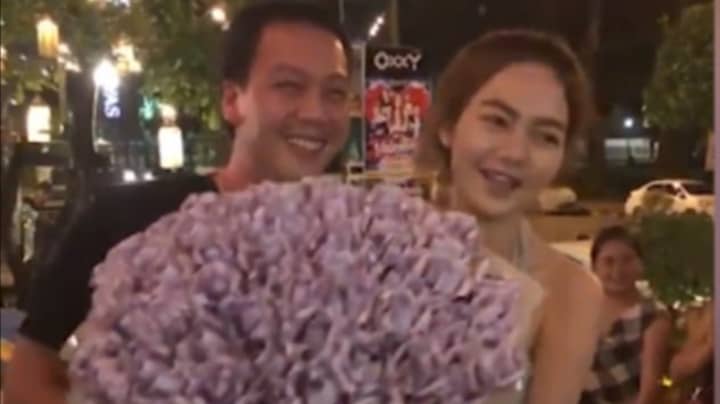 Student Gives Her Boyfriend A Bouquet Of Cash For His Birthday