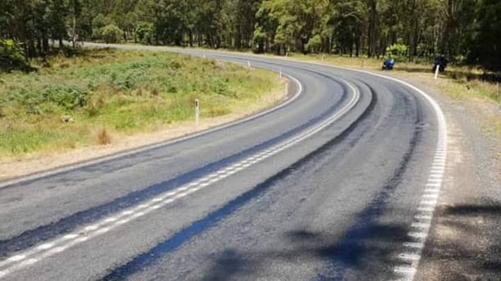 Temperatures Soar In Australia As Heatwave Sees Roads Start Melting
