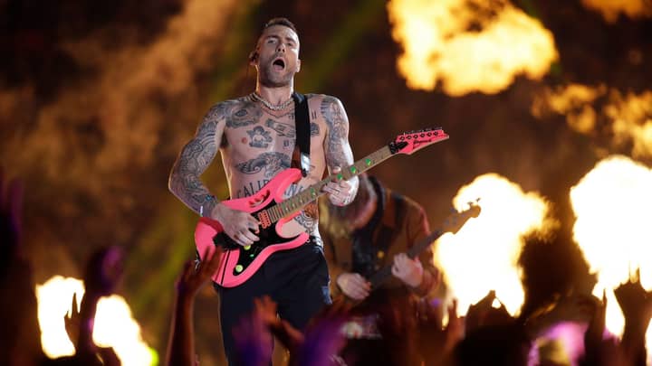People Are Angry Adam Levine Exposed His Nipples During Super Bowl Halftime Show