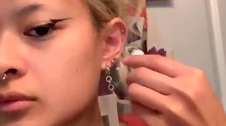 ​Designer Creates Ingenious AirPod Earrings So They Never Get Lost