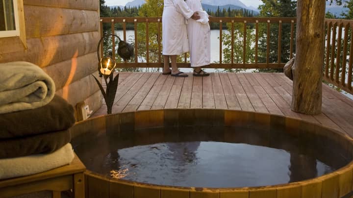 Holiday Expert Shares Grim Reasons Why You Shouldn’t Use Hot Tubs