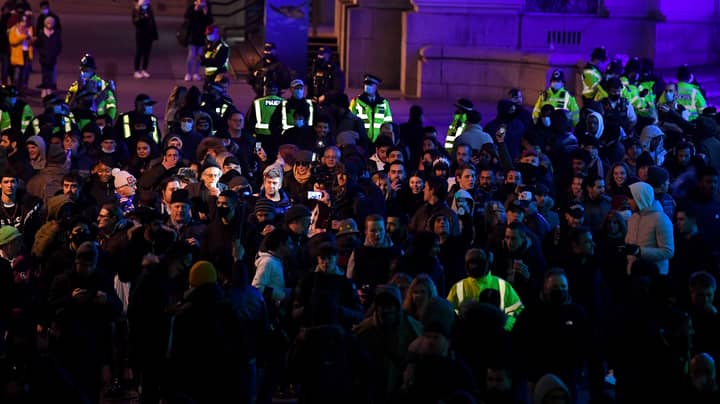Police Break Up Illegal New Year's Eve Parties In London