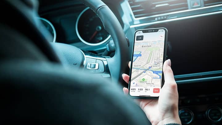 UK Drivers Could Be Hit With Fines And Points On License When Using Phone As Sat Nav