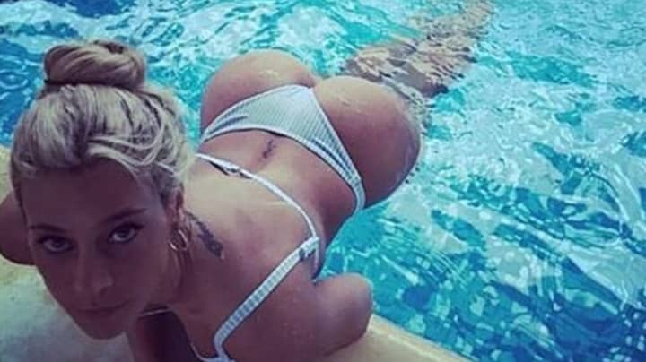 ​Argentinian Weather Presenter Insures Her Famous Bum For £72,000
