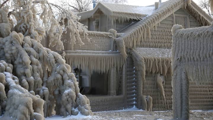 Houses Near Lake Erie In New York Resemble Igloos Amid Blizzards