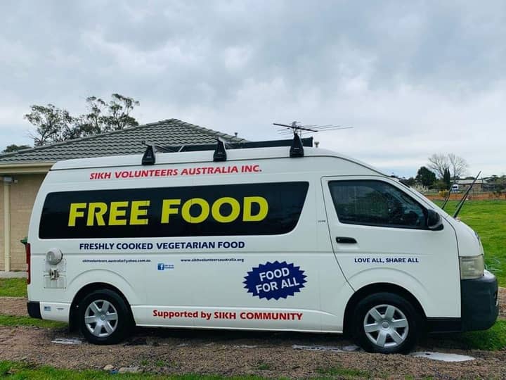 Australian Sikh Volunteers Are Delivering Food To People With COVID