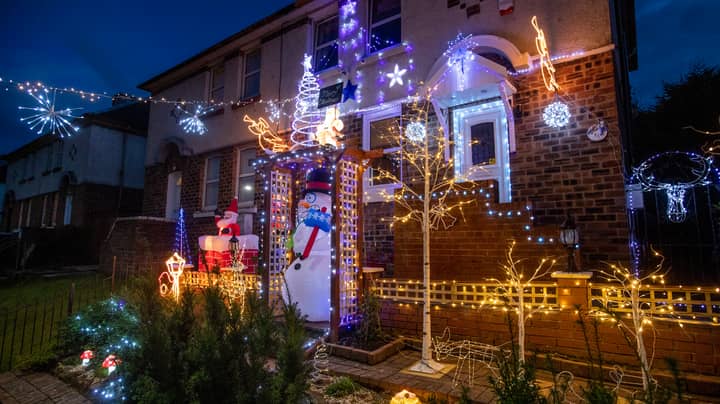 Couple Put Up Christmas Lights Two Months Early To 'Cheer People Up' During Pandemic