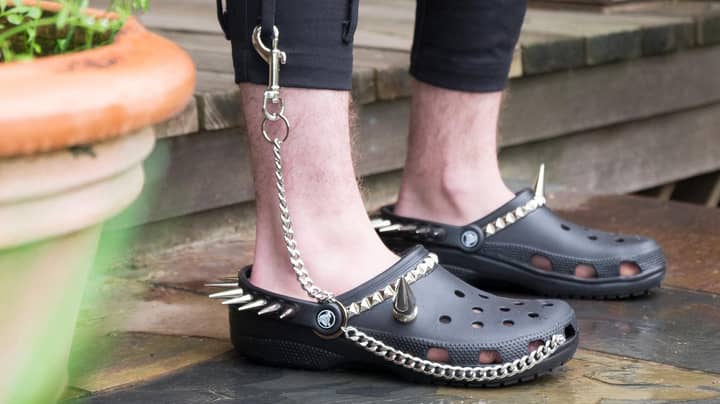 ​You Can Now Buy 'Goth Crocs' With Spikes And Chains
