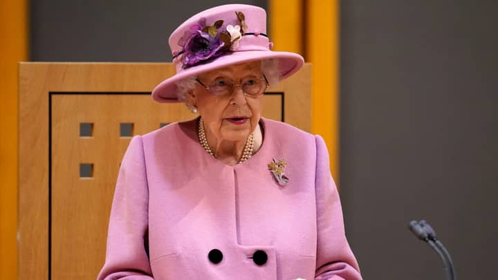 The Queen To Miss Remembrance Sunday Service After Injuring Back