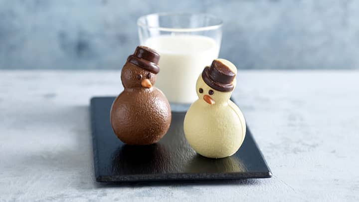 Aldi Is Selling A Melting Chocolate Snowman That Makes 'Perfect Hot Chocolate'