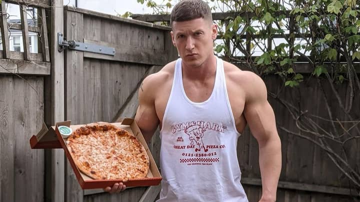 ​Bodybuilding Influencer Says You Can Still Get In Shape Eating ‘Bad' Food
